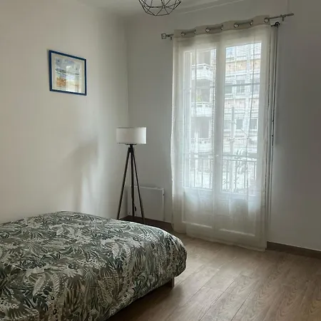 Charming In Apartment Toulon